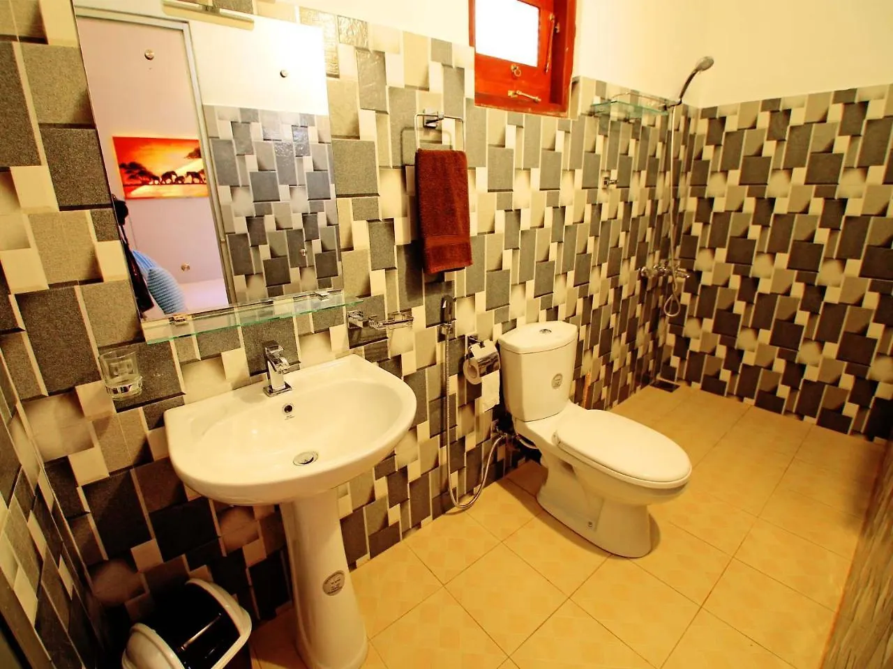 Happy Cabanas Guest House Negombo