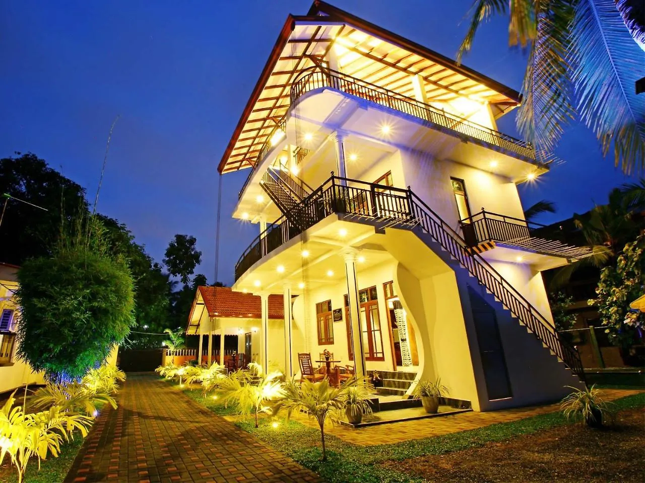 Happy Cabanas Guest House Negombo