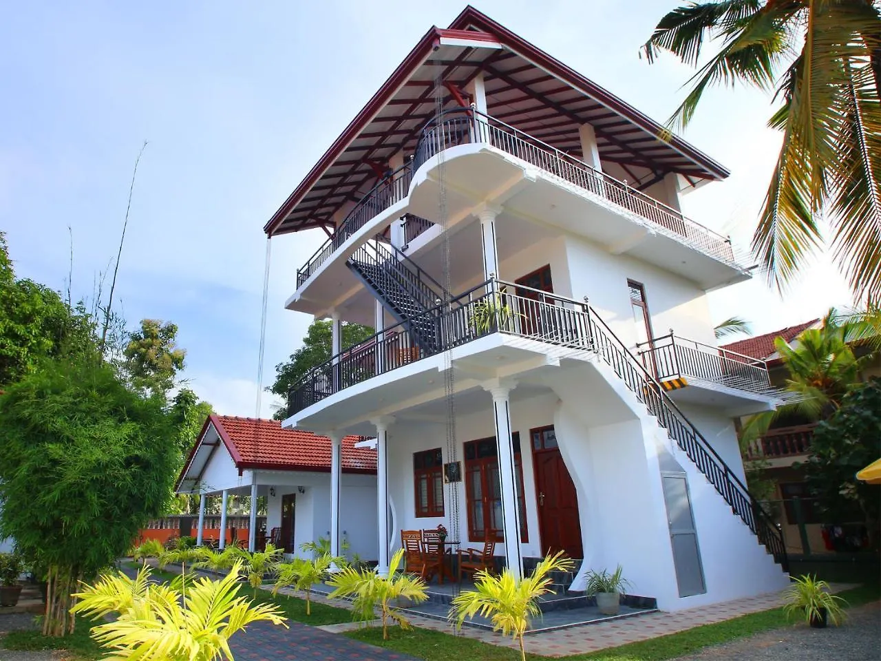 Happy Cabanas Guest House Negombo