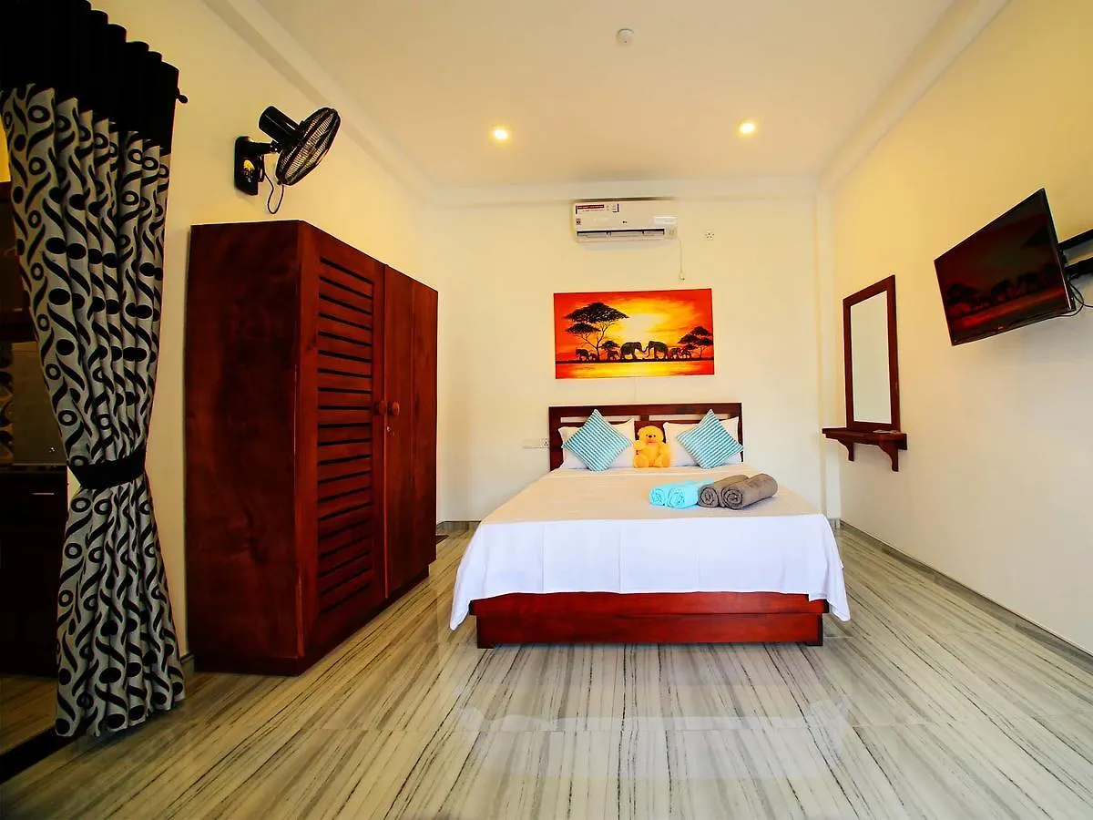 Happy Cabanas Guest House Negombo 3*,
