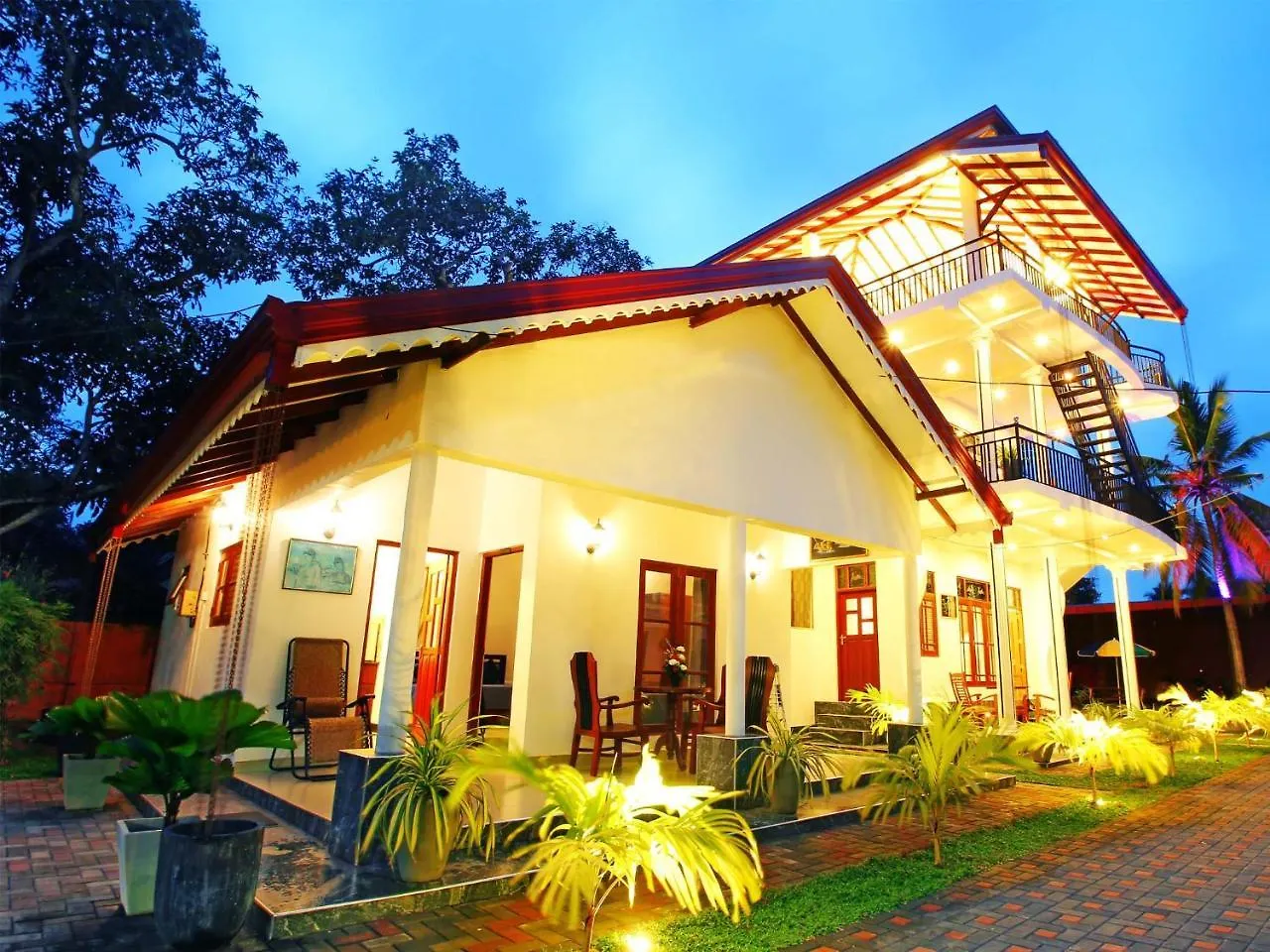 Happy Cabanas Guest House Negombo