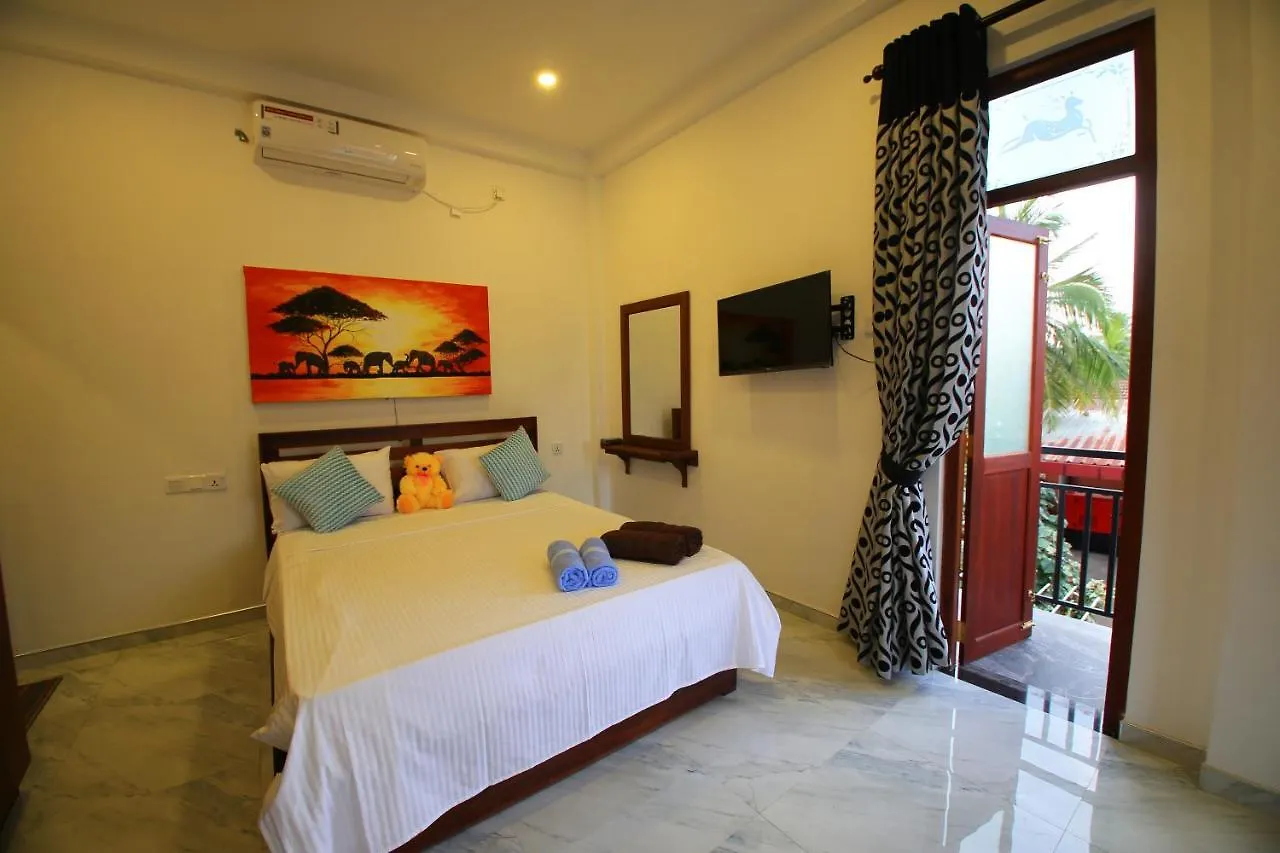 Happy Cabanas Guest House Negombo