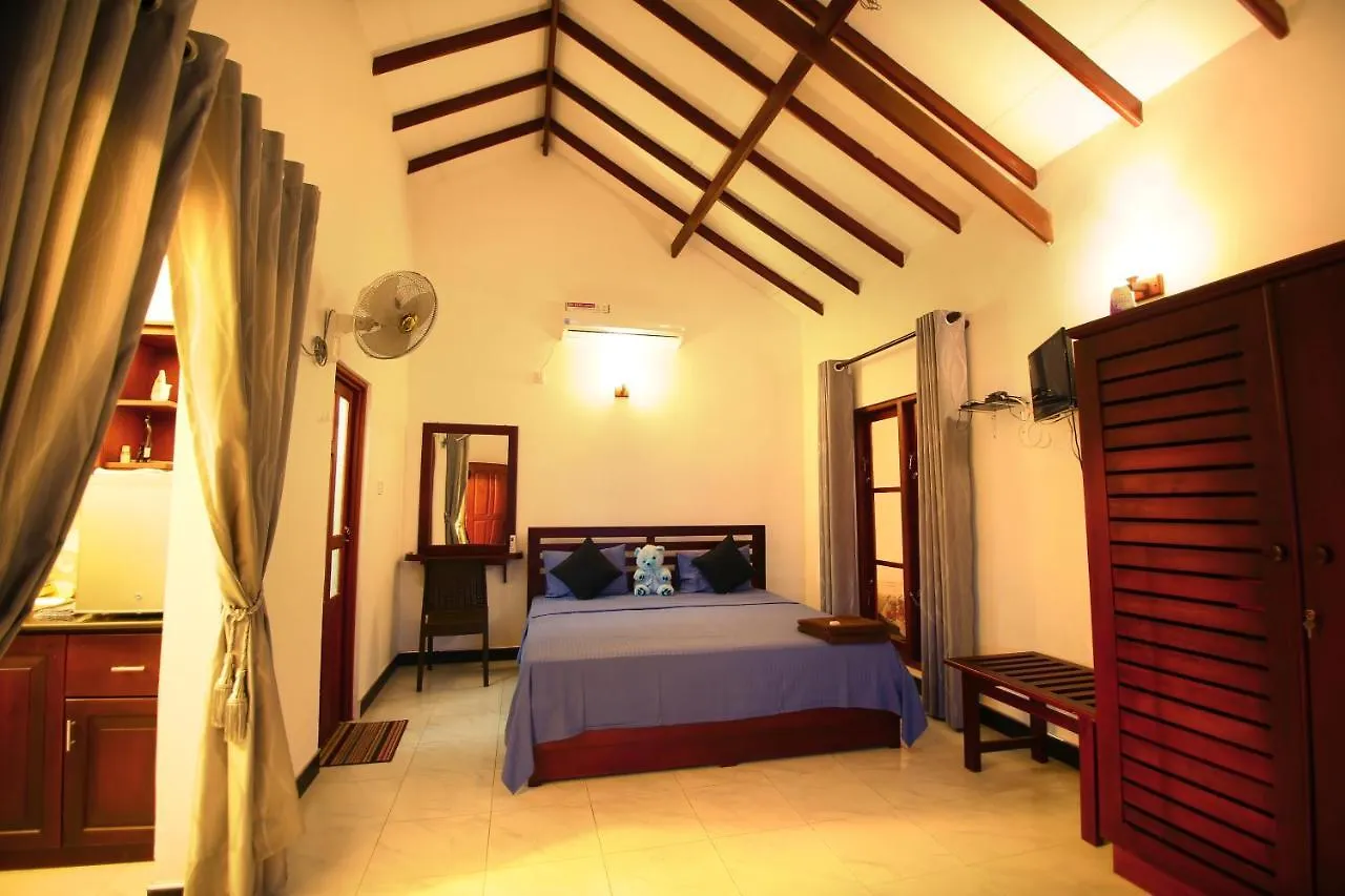 Happy Cabanas Guest House Negombo